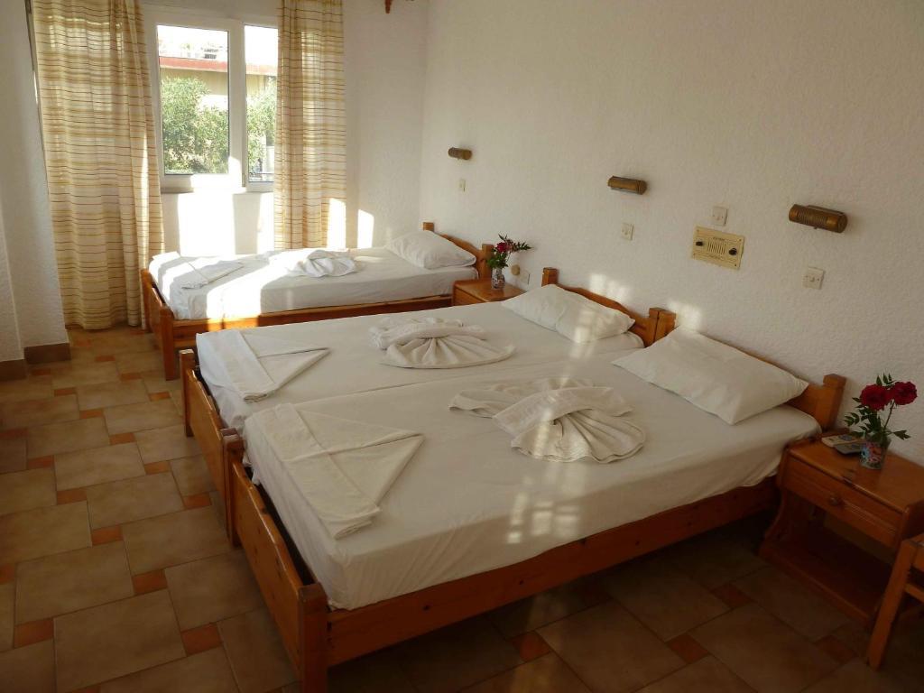 Paris Beach Hotel Ireo  Room photo