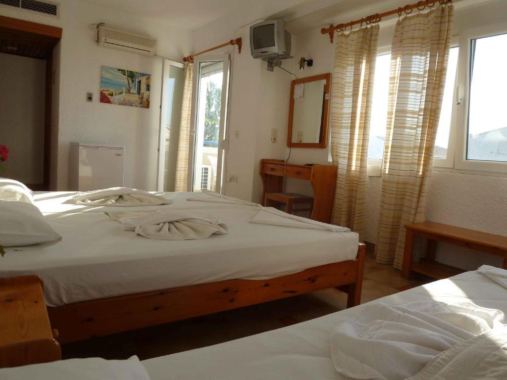 Paris Beach Hotel Ireo  Room photo