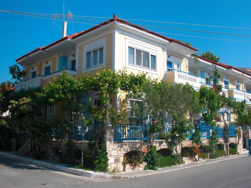 Paris Beach Hotel Ireo  Exterior photo